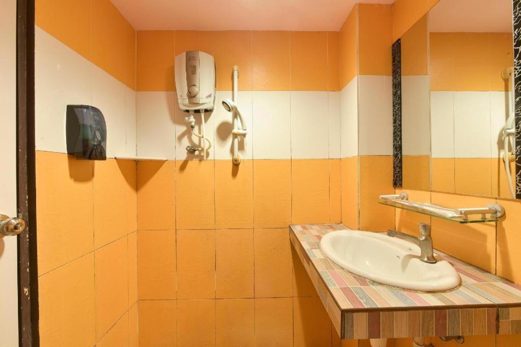 Grand Ct Hotel Malacca エクステリア 写真
