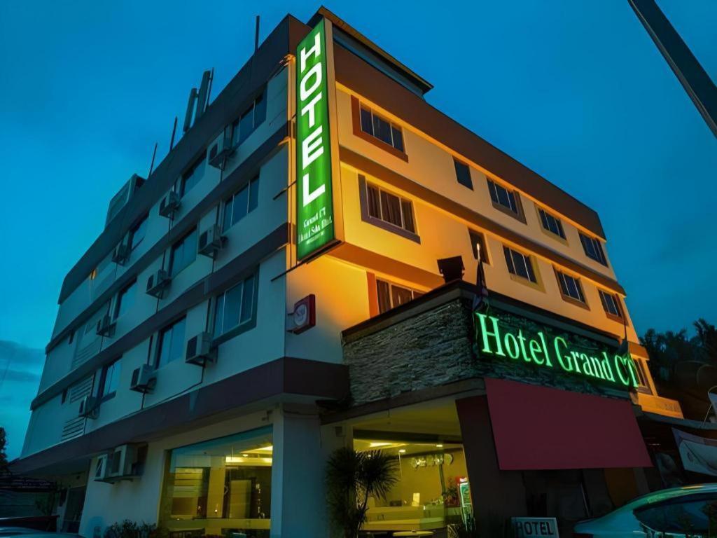 Grand Ct Hotel Malacca エクステリア 写真
